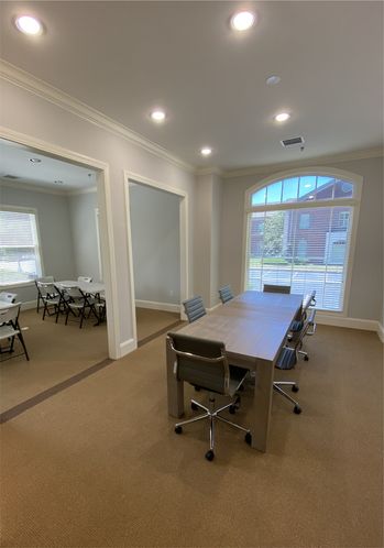 9050 Corporate Gardens Dr, Memphis, TN, 38138